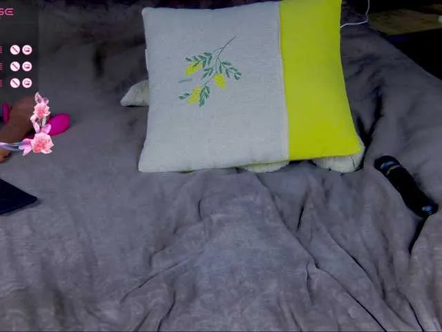 Live sex webcam photo for HairyCrotch #289400574