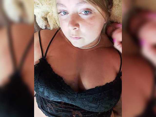 Live sex webcam photo for HairyCrotch #289414488