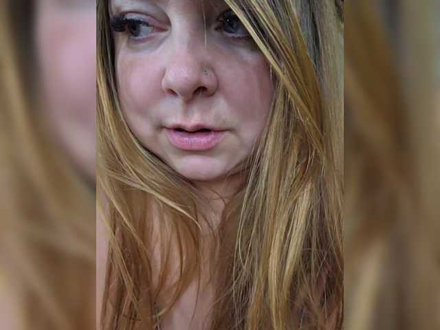 Live sex webcam photo for HairyCrotch #290962682