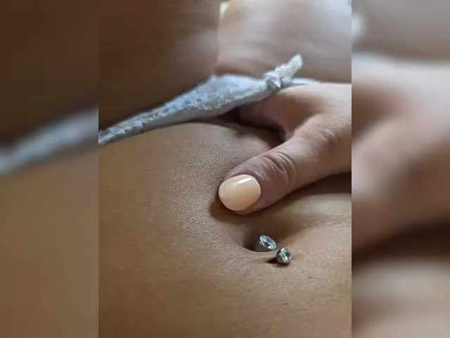 Live sex webcam photo for HairyCrotch #291594211