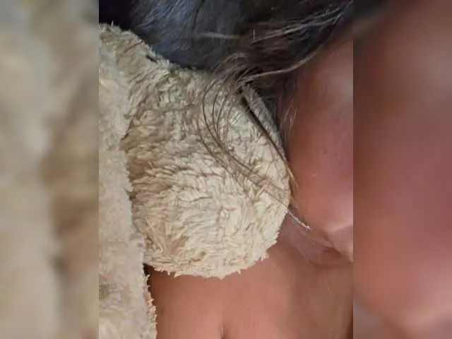 Live sex webcam photo for HairyCrotch #292099837