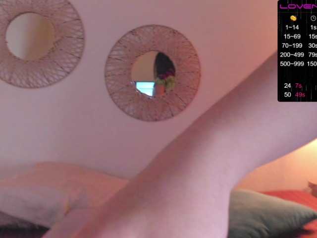 Live sex webcam photo for Hairygirl-18 #272057443