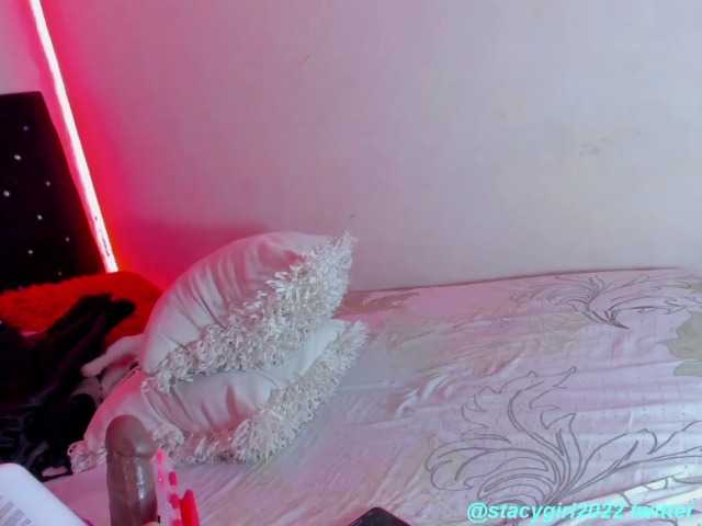 Live sex webcam photo for Hairygirl-18 #273552966