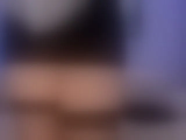 Live sex webcam photo for HaleyGreen #293810355