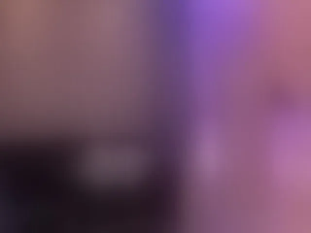 Live sex webcam photo for HaleyGreen #293861400