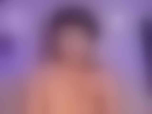 Live sex webcam photo for HaleyGreen #294273088