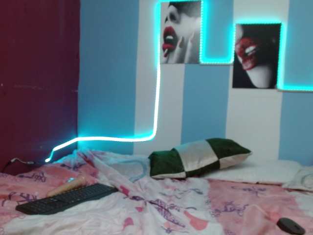 Live sex webcam photo for Haleyblack #271699551