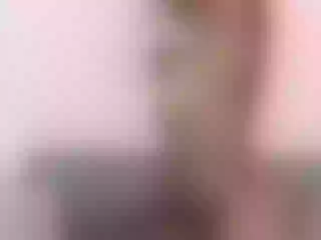 Live sex webcam photo for HallyBekker #276711781