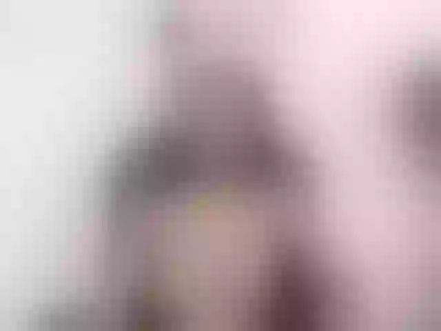 Live sex webcam photo for HallyBekker #276733570
