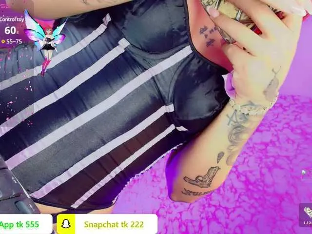 Live sex webcam photo for HalseyTokio #291415785