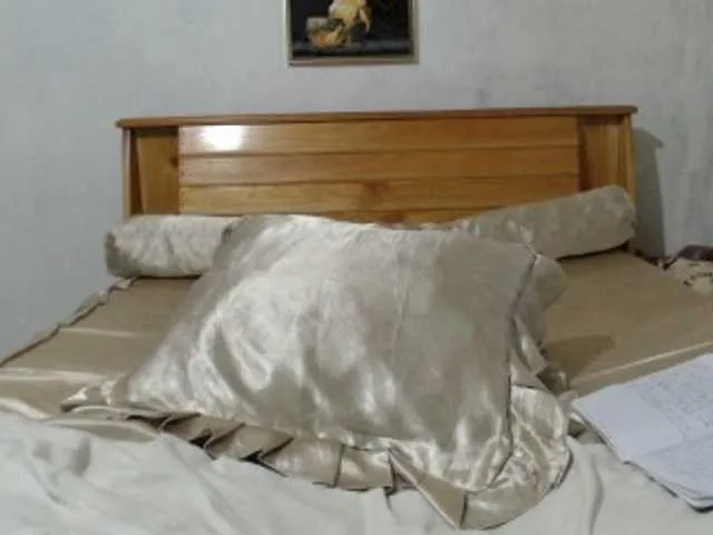 Live sex webcam photo for Hamour #292235083