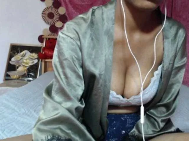 Live sex webcam photo for Hamour #294171097