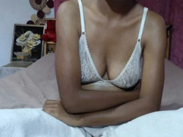 Live sex webcam photo for Hamour #294313744
