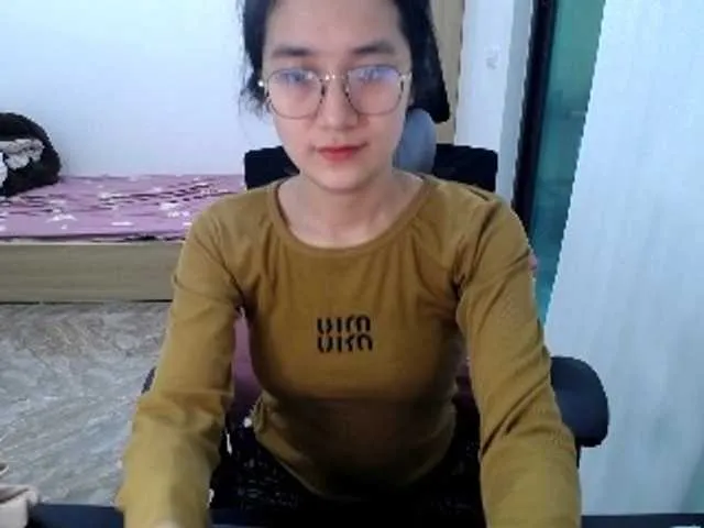 Live sex webcam photo for Hana099 #290559118