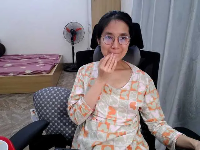 Live sex webcam photo for Hana099 #290612654