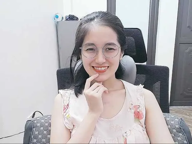 Live sex webcam photo for Hana099 #291648521