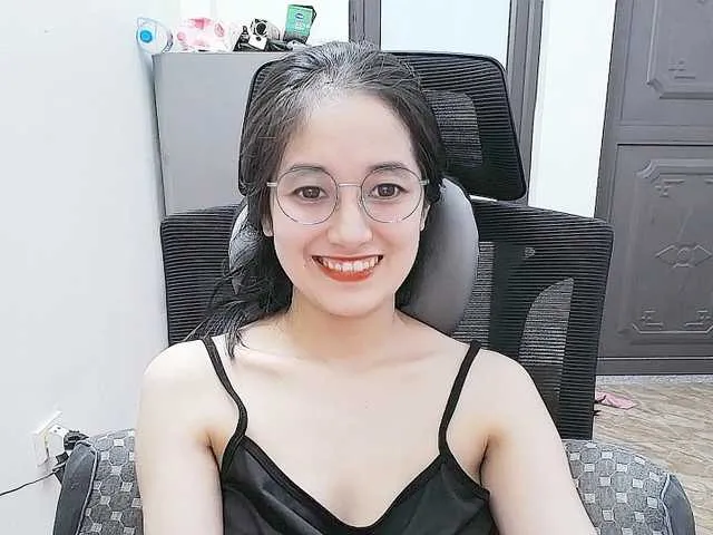 Live sex webcam photo for Hana099 #291829295