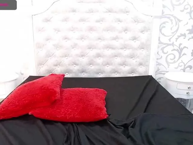 Live sex webcam photo for HanaKyoko #273155587