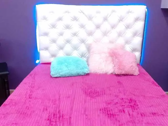 Live sex webcam photo for HanaKyoko #273327206