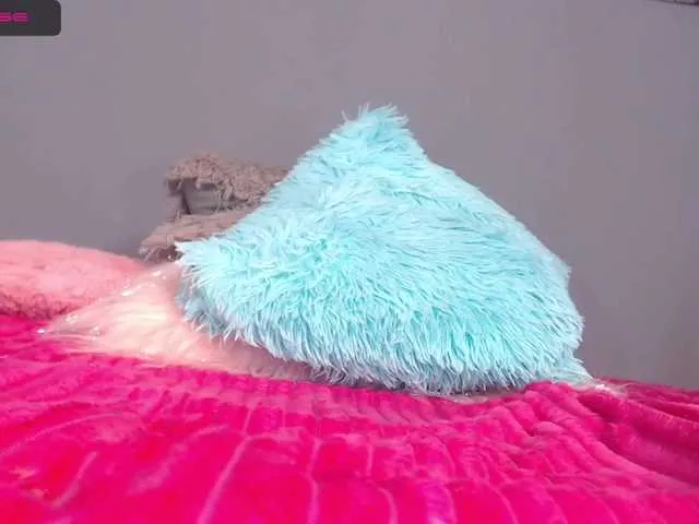 Live sex webcam photo for HanaKyoko #273645085