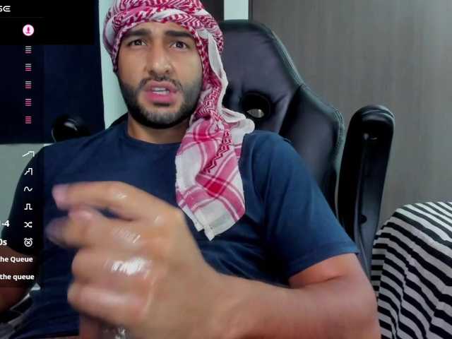 Live sex webcam photo for Handsoman11 #291113845