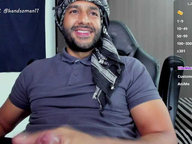 Live sex webcam photo for Handsoman11 #291143152