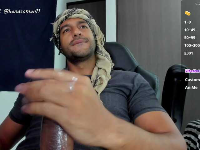 Live sex webcam photo for Handsoman11 #291177267