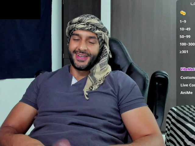 Live sex webcam photo for Handsoman11 #291195217