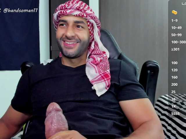 Live sex webcam photo for Handsoman11 #291197128