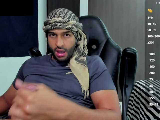 Live sex webcam photo for Handsoman11 #291216602