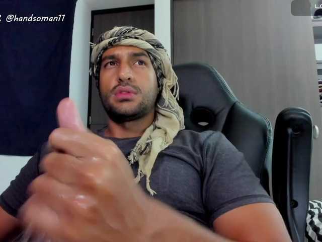 Live sex webcam photo for Handsoman11 #291259246