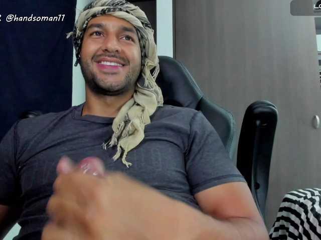 Live sex webcam photo for Handsoman11 #291260740