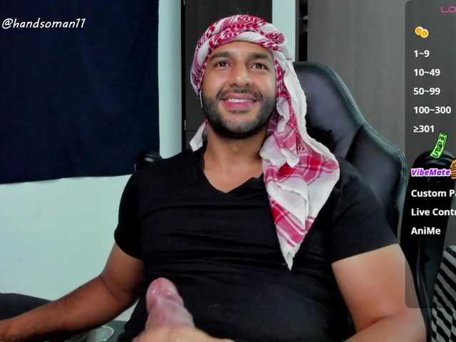 Live sex webcam photo for Handsoman11 #291369894