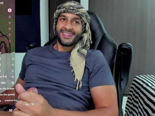 Live sex webcam photo for Handsoman11 #291416686