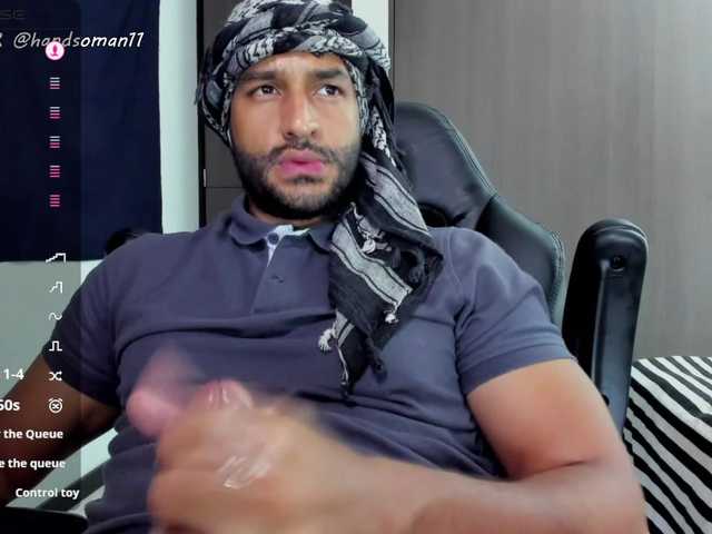 Live sex webcam photo for Handsoman11 #291525920