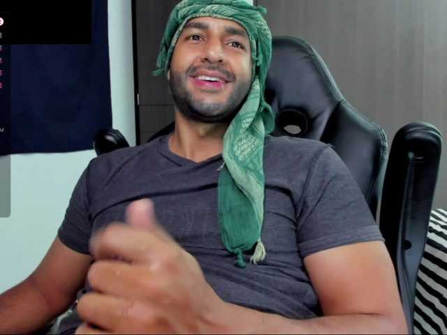 Live sex webcam photo for Handsoman11 #291624028