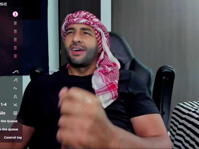 Live sex webcam photo for Handsoman11 #291666096