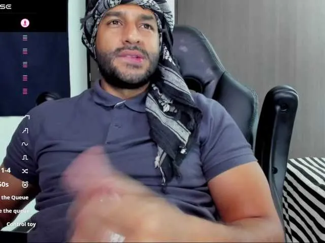 Live sex webcam photo for Handsoman11 #291846511