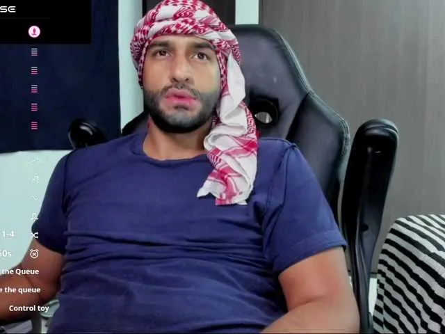 Live sex webcam photo for Handsoman11 #291860943