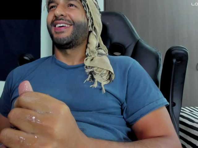 Live sex webcam photo for Handsoman11 #292240104