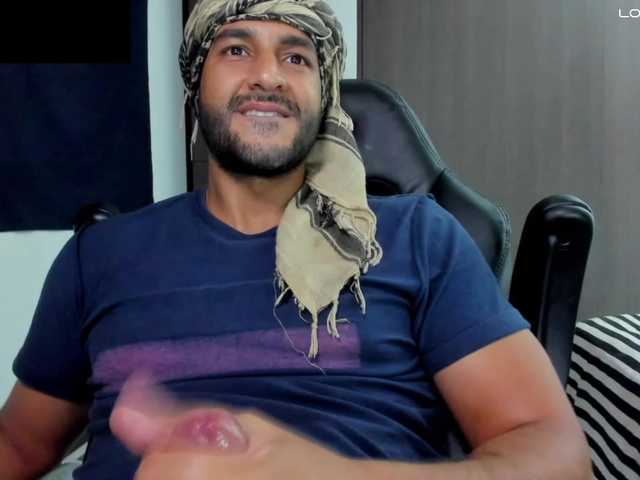 Live sex webcam photo for Handsoman11 #292248813