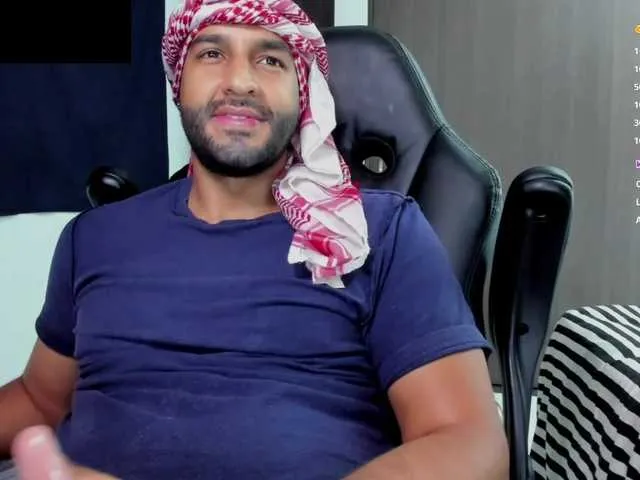 Live sex webcam photo for Handsoman11 #292293507