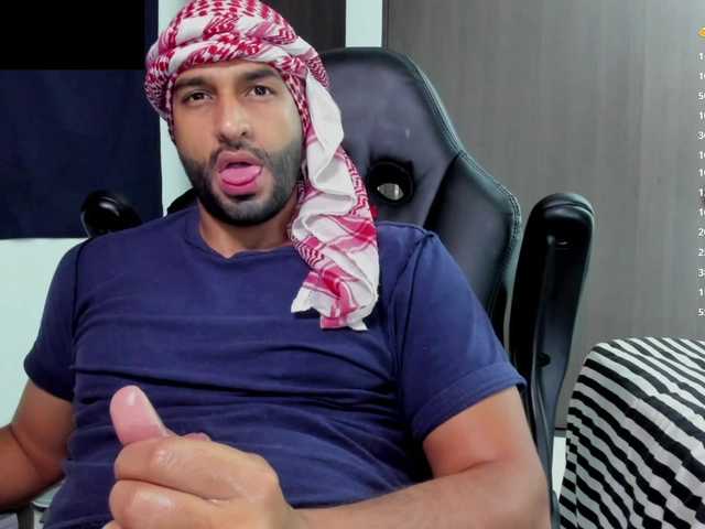 Live sex webcam photo for Handsoman11 #292296664