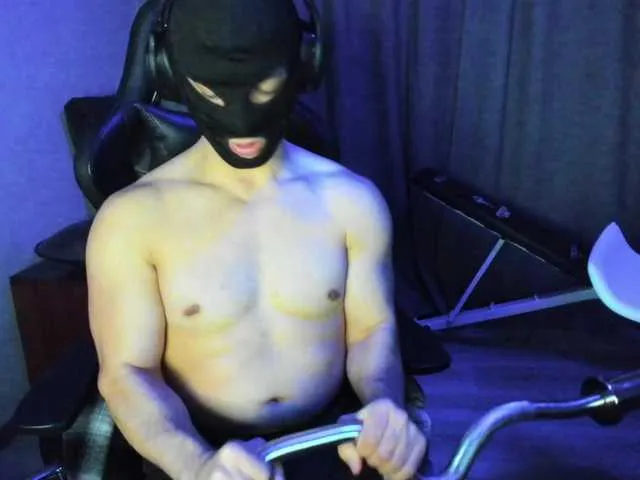 Live sex webcam photo for HandsomeHercules #292365857