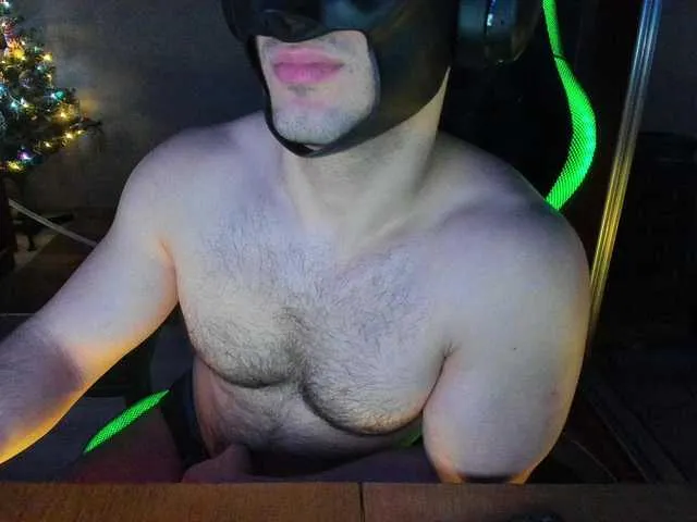 Live sex webcam photo for HandsomeHercules #292687958