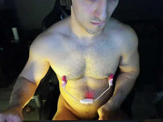 Live sex webcam photo for HandsomeHercules #292968736