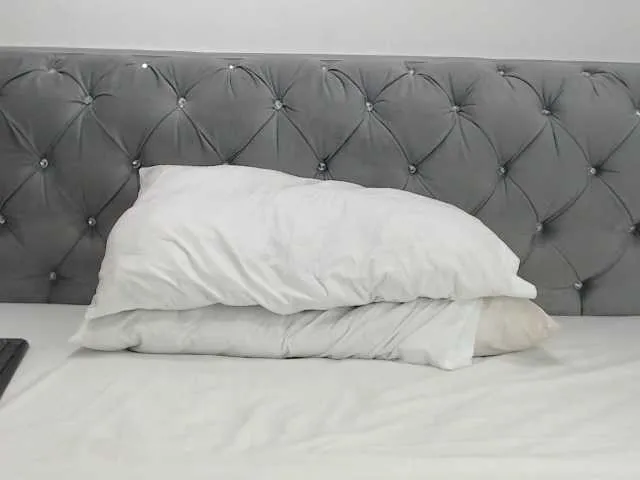 Live sex webcam photo for Handsomen-69 #275917162