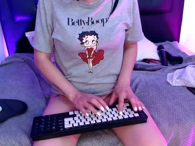 Live sex webcam photo for Hanna-K #291388104