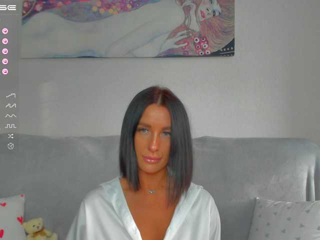 Live sex webcam photo for HannaChardger #275552459