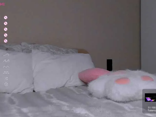 Live sex webcam photo for HannaChardger #292409074